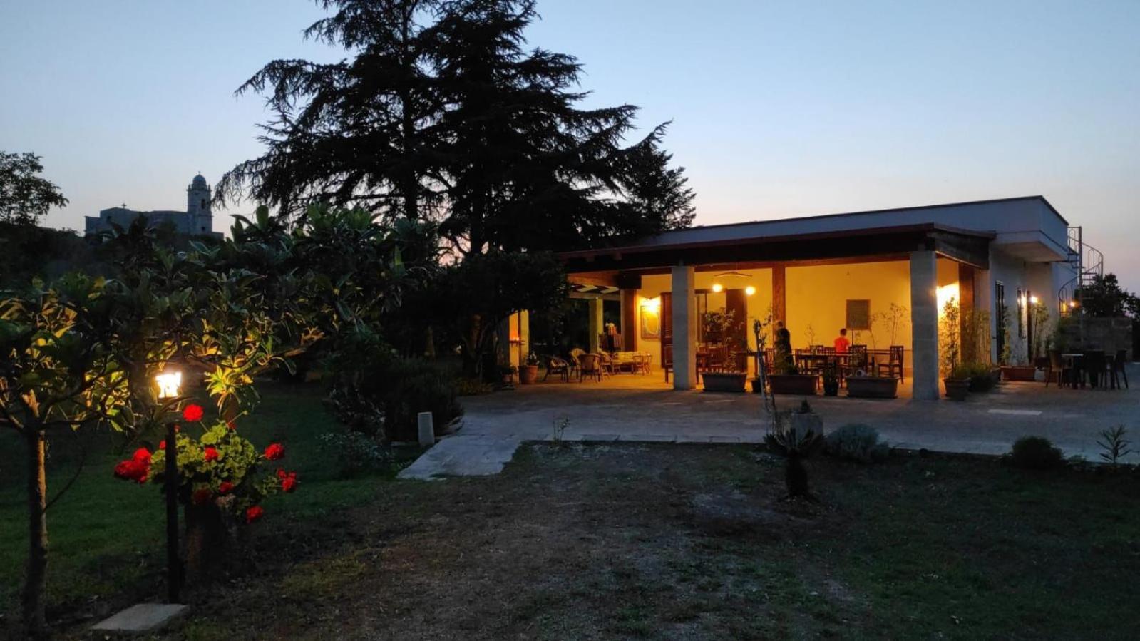 Agriturismo Monte Degli Angeli Серрано